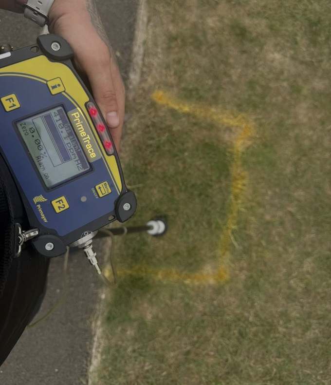 HUBB Group engineer conducting non-destructive leak detection in St Albans